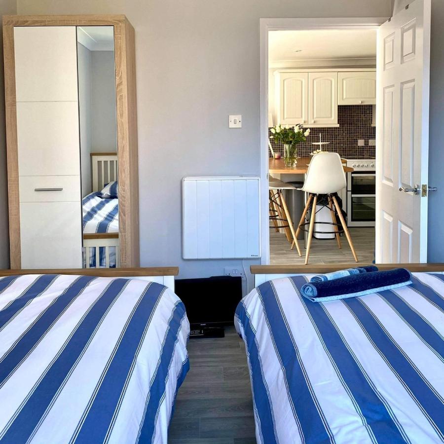 Captivating 2-Bed Villa In Millendreath Near Looe Exterior foto